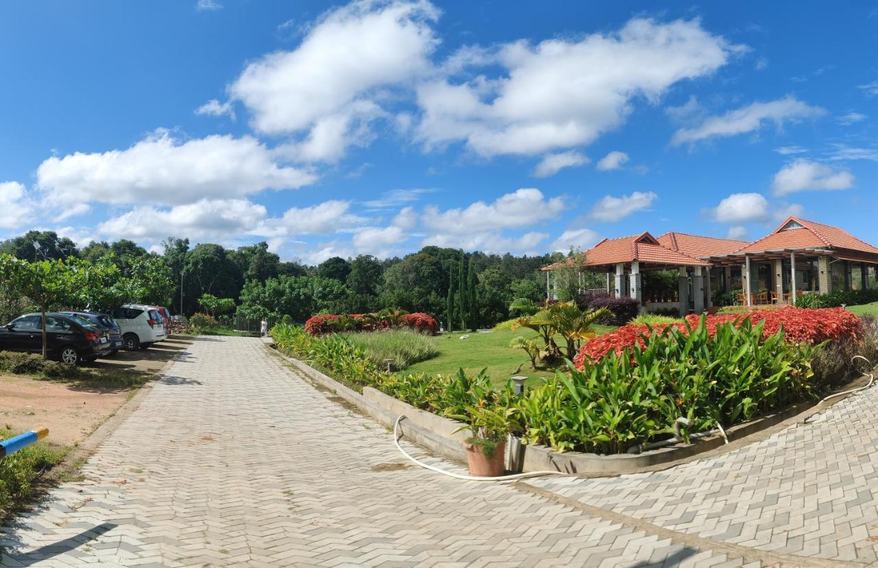 فندق Biranji Aqua Retreat Chikmagalūr المظهر الخارجي الصورة