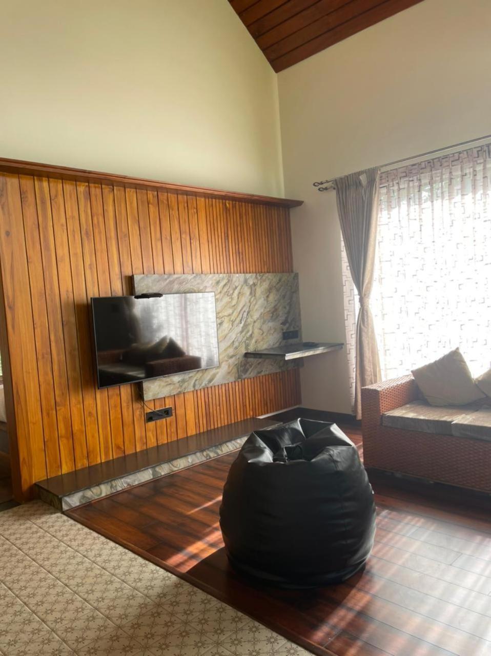 فندق Biranji Aqua Retreat Chikmagalūr المظهر الخارجي الصورة