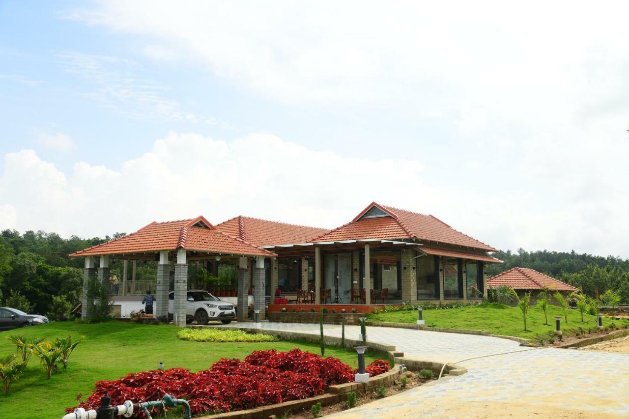 فندق Biranji Aqua Retreat Chikmagalūr المظهر الخارجي الصورة